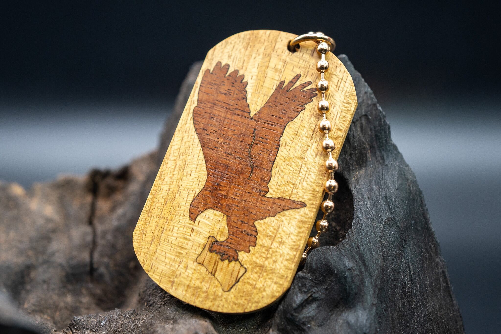 【黄金の木】 御蔵島 金桑 ドッグタグ 象嵌 トンビと油揚げ