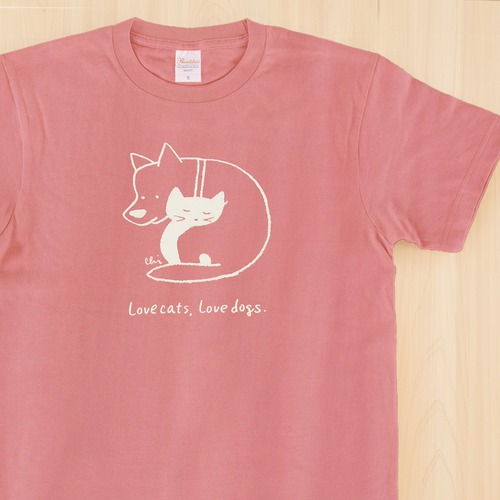 Tシャツ [ねこといぬと：たいせつ] フロスティコーラル