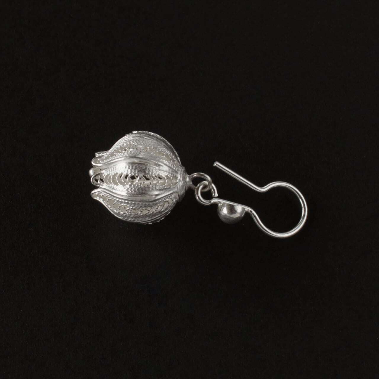 スズラン ピアス / 銀線細工 | マルタフィリグリー | マルタ直輸入の銀