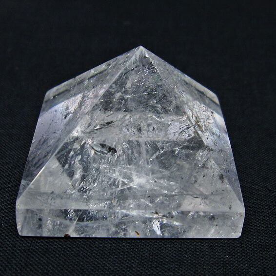 水晶 ピラミッド置物 一点物 145-1027