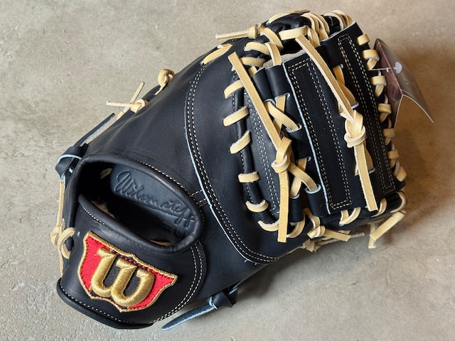 2026Limited model【Wilson】硬式用ファーストミット  KS型［Wilson伝型付け］Wブラック