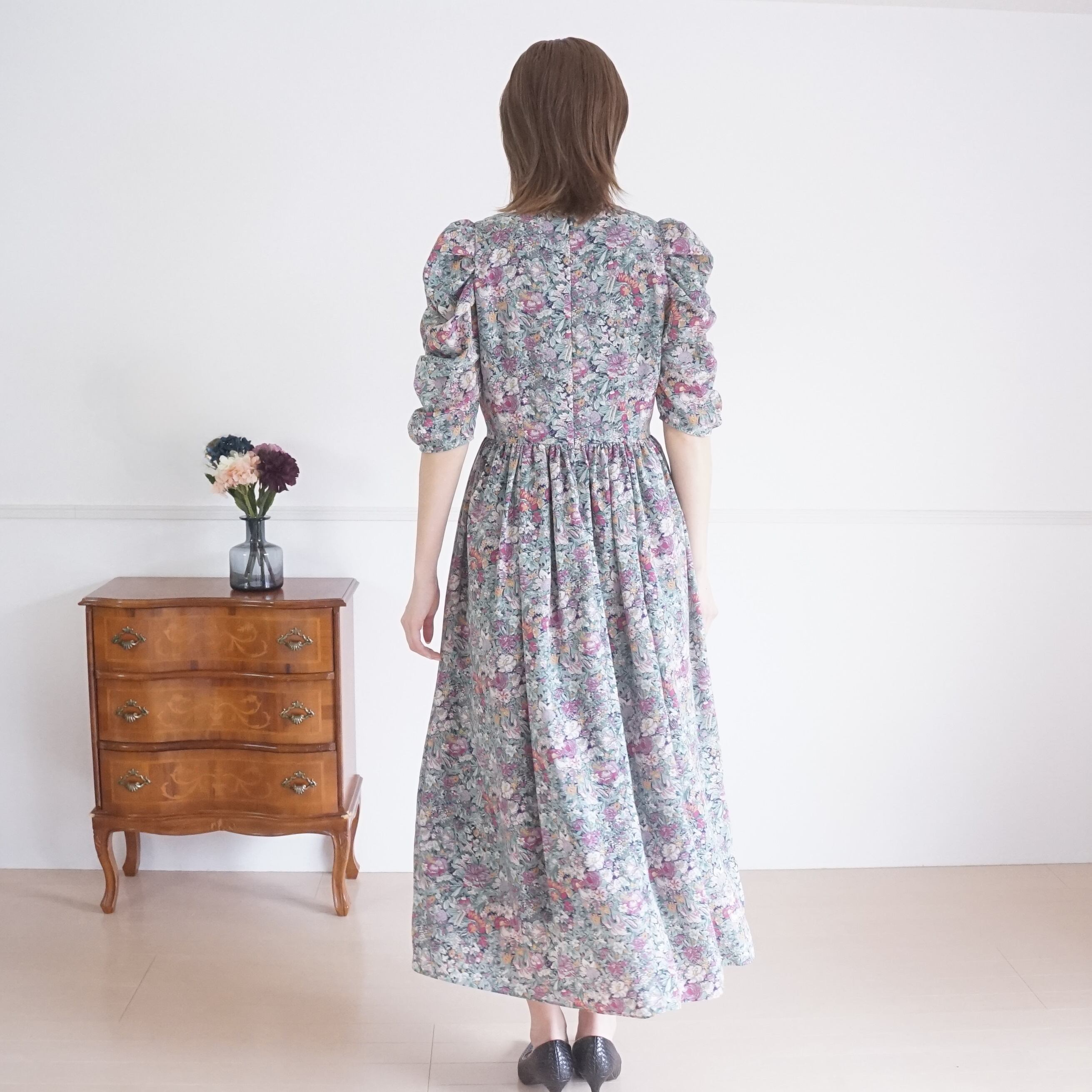 ☆再入荷 LIBERTY gathered sleeve dress リバティ×くしゅくしゅ袖