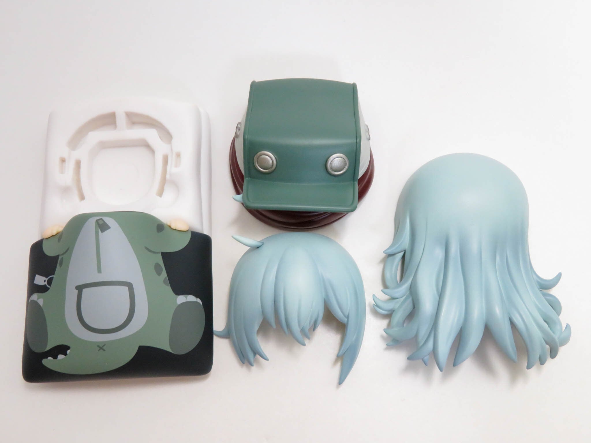 再入荷(A−ランク)【1338】 Gr G11 髪パーツ ロングと布団 ねんどろいど