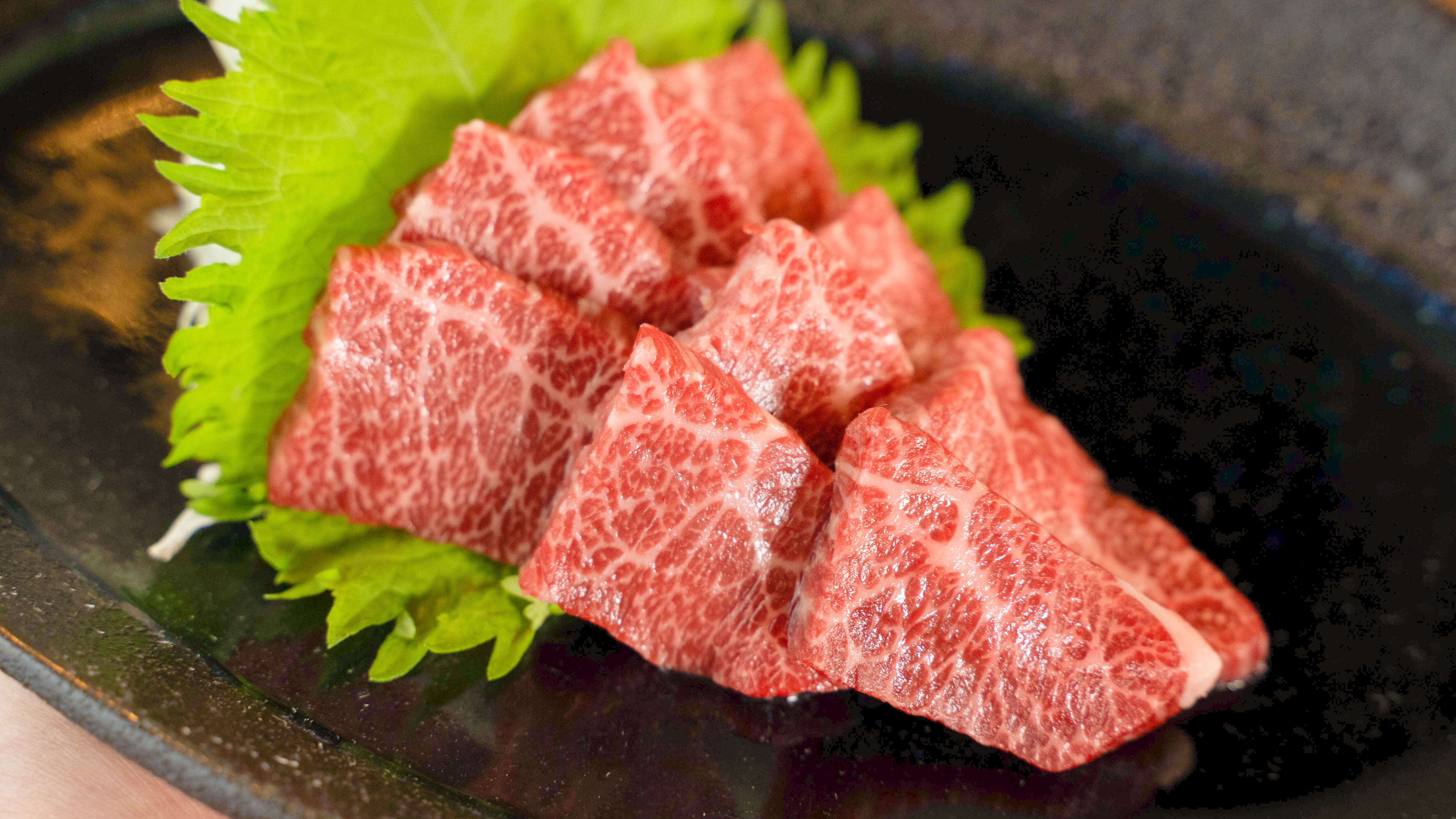 中トロ馬刺し 約100ｇ ブロック 五反田馬ブル