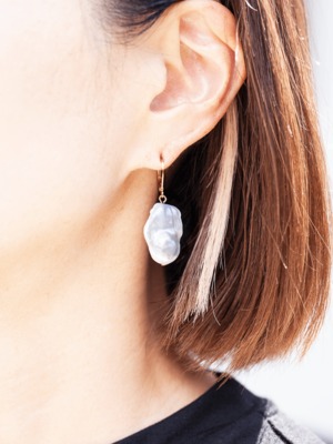 バロックパールピアス