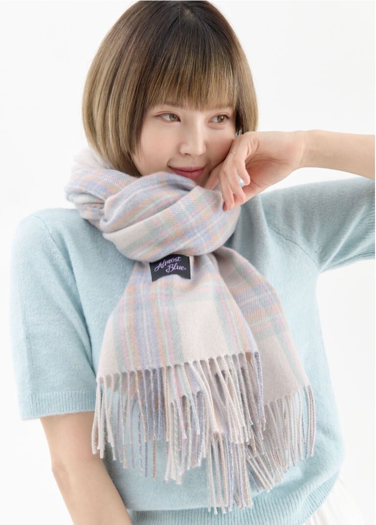 ☆LE SSERAFIM ウンチェ 着用！！【Almostblue】BLUSH CHECK MUFFLER