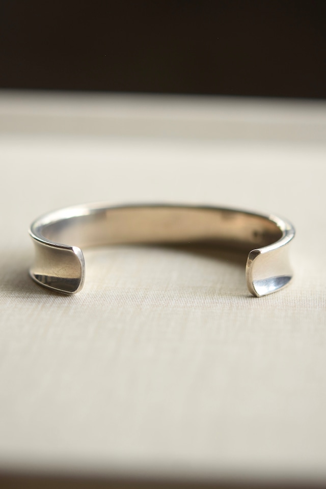 IORI/"Tiffany& Co."bangle/narrow