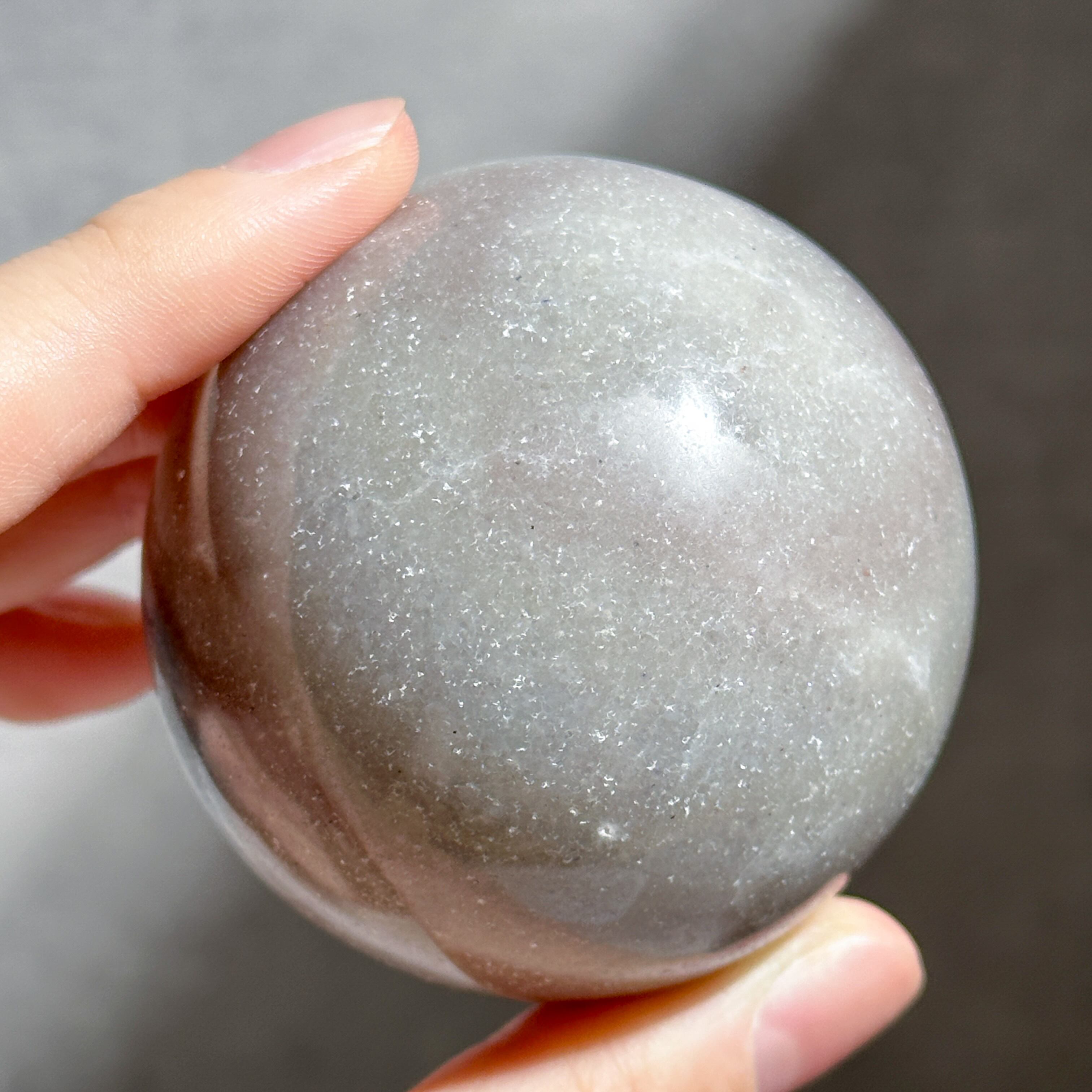 トロレアイトインクォーツ（トロール石）スフィア（丸玉）53