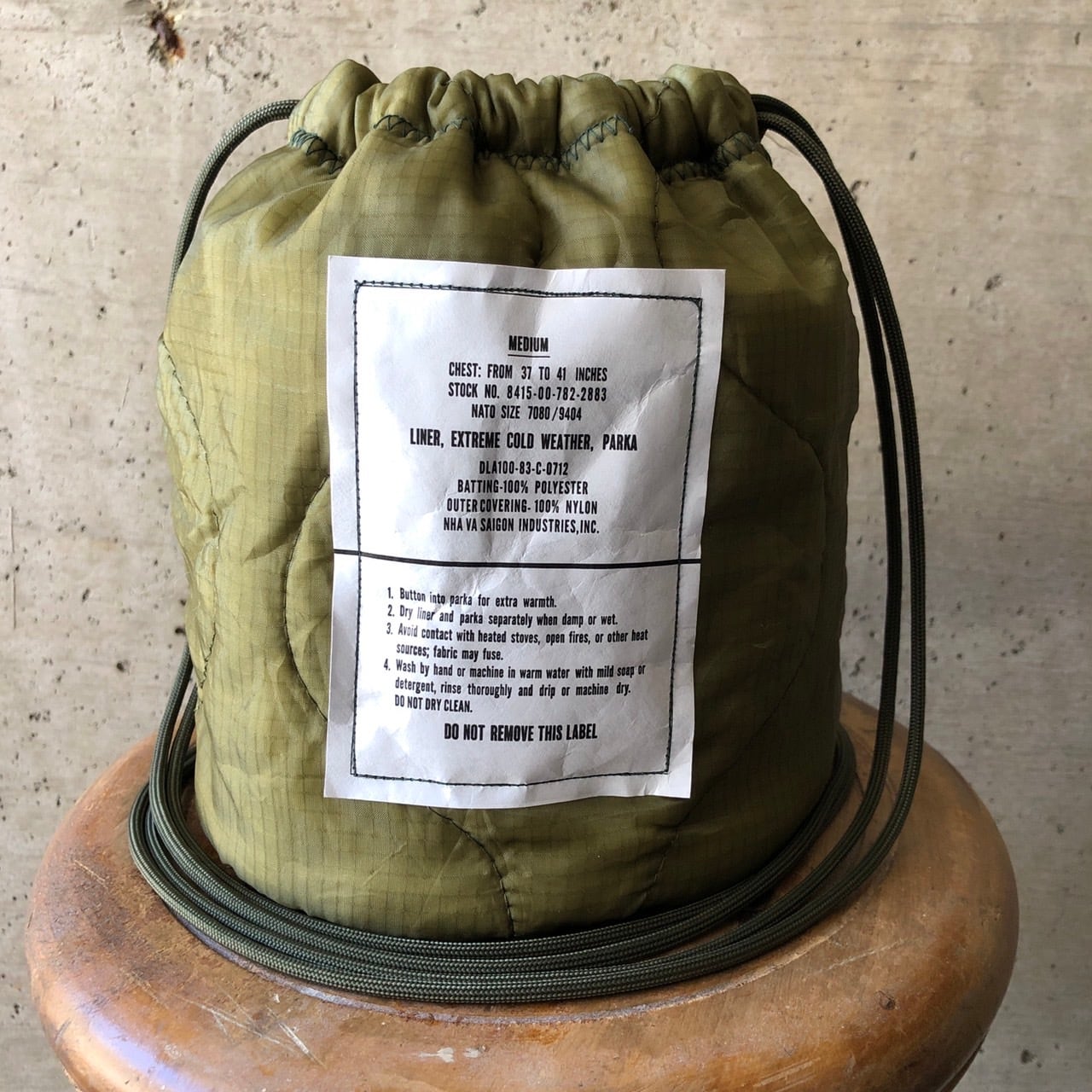 ミリタリーリメイク商品 | ビンテージ雑貨 家と外で