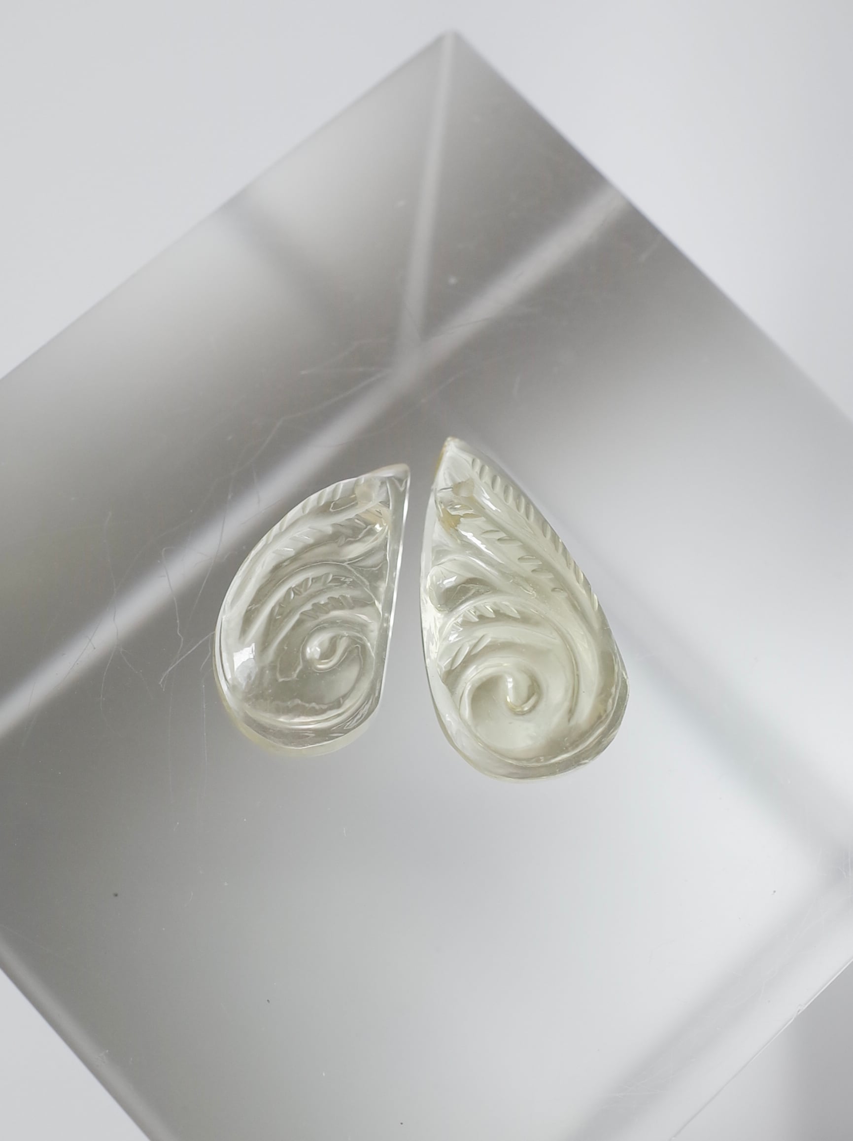 カービング レモンクォーツ - ペア 貫通穴あり - 002