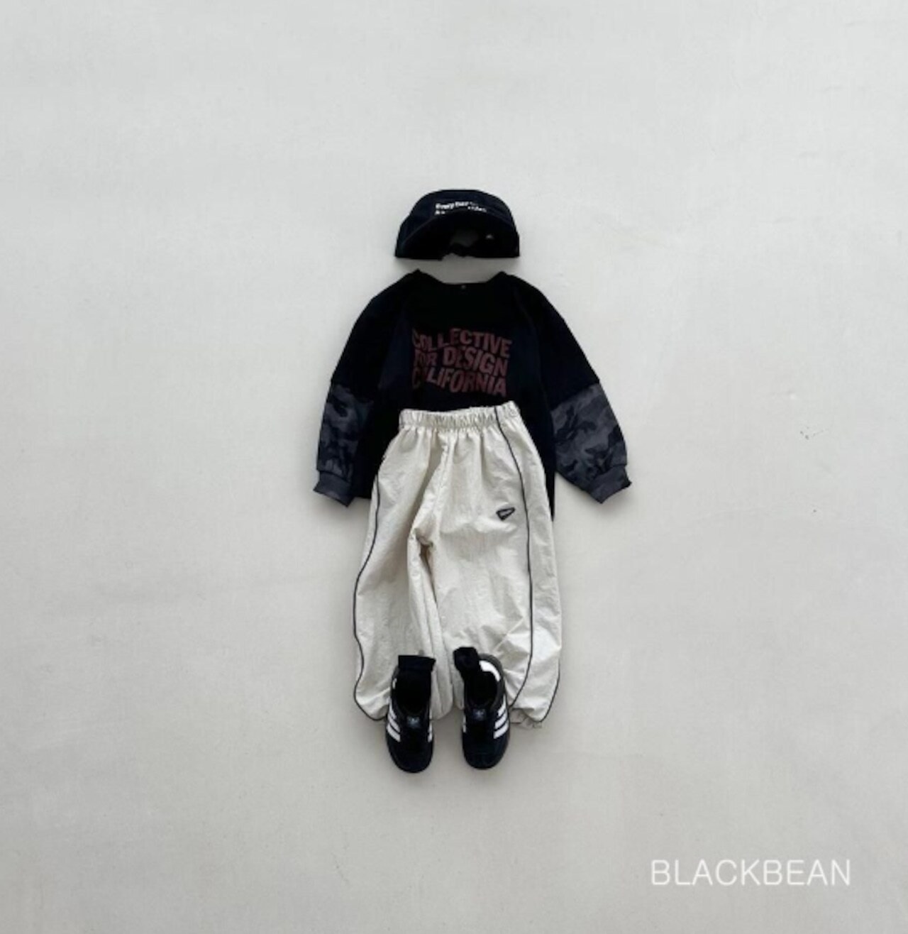 韓国子供服 / 26Autumn / Blackbean / シャークパンツ / キッズ服 / ベビー服 / 秋服 *S(69㎝)~XL(120㎝)*