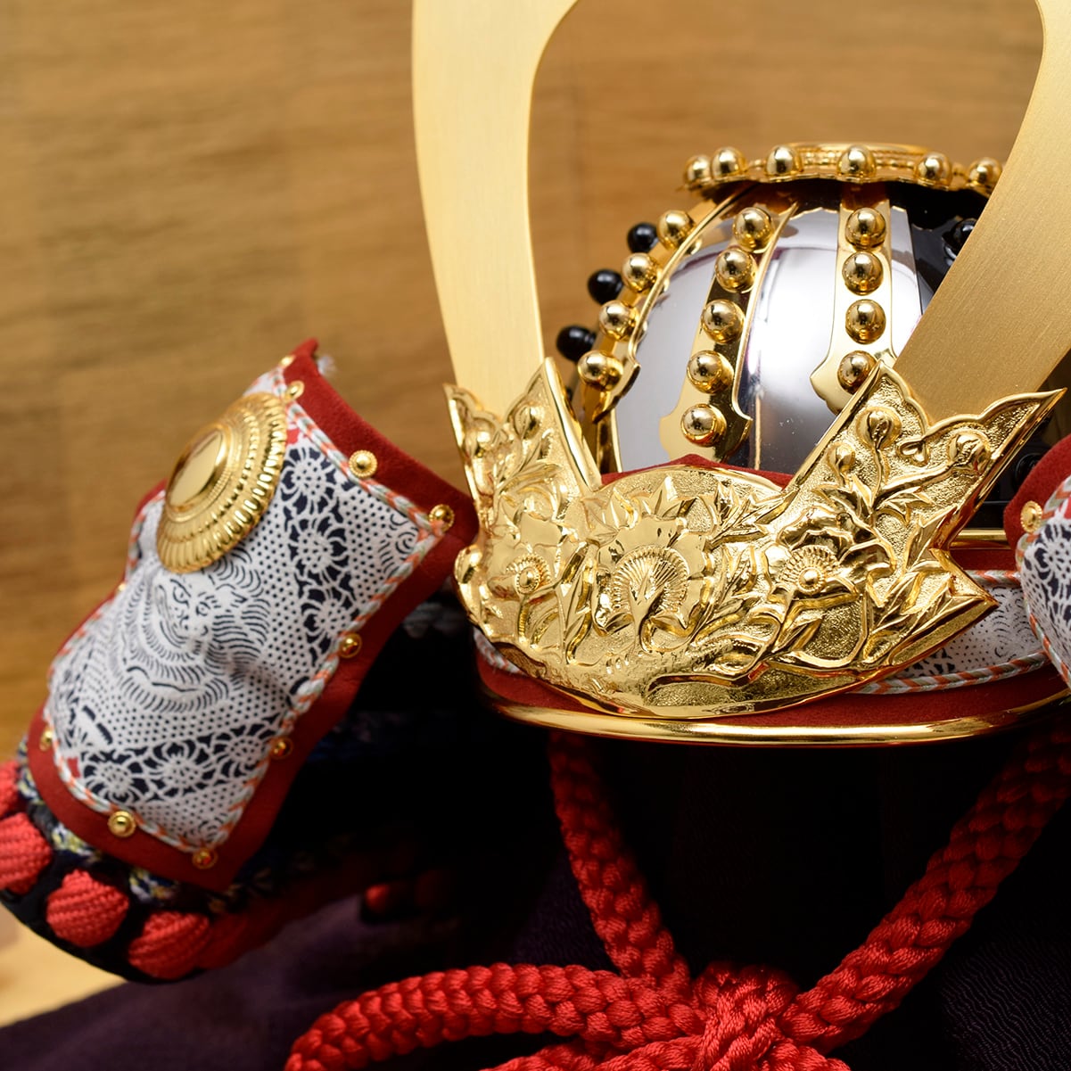 兜飾り＜源義経公＞収納上手｜加藤鞆美｜おしゃれ｜モダン