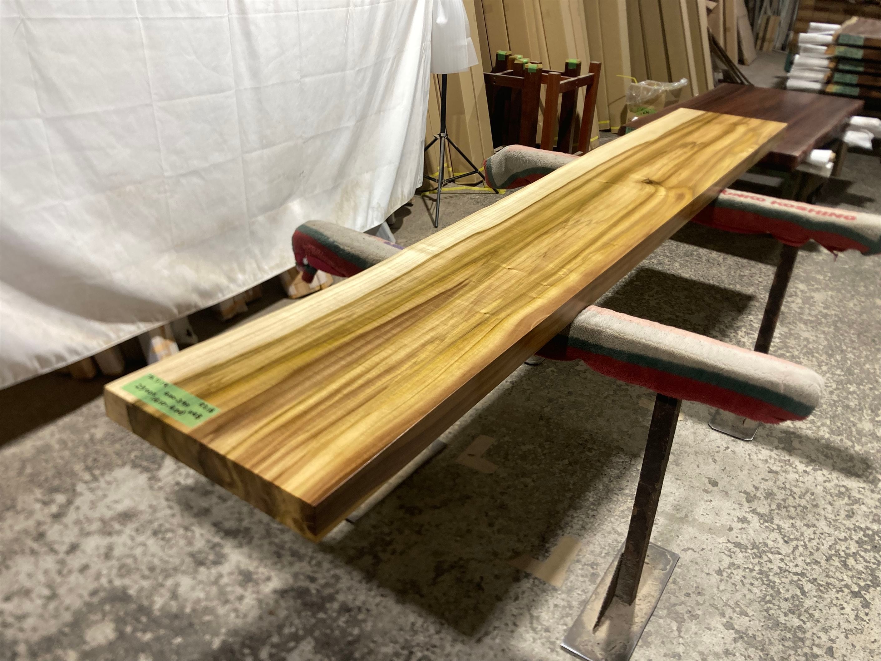 机 テーブル カウンター 幅180cm 天板ヒノキの集成材 ユリノキ9318 一枚板無垢 乾燥材 2500x400-390x48mm カウンター