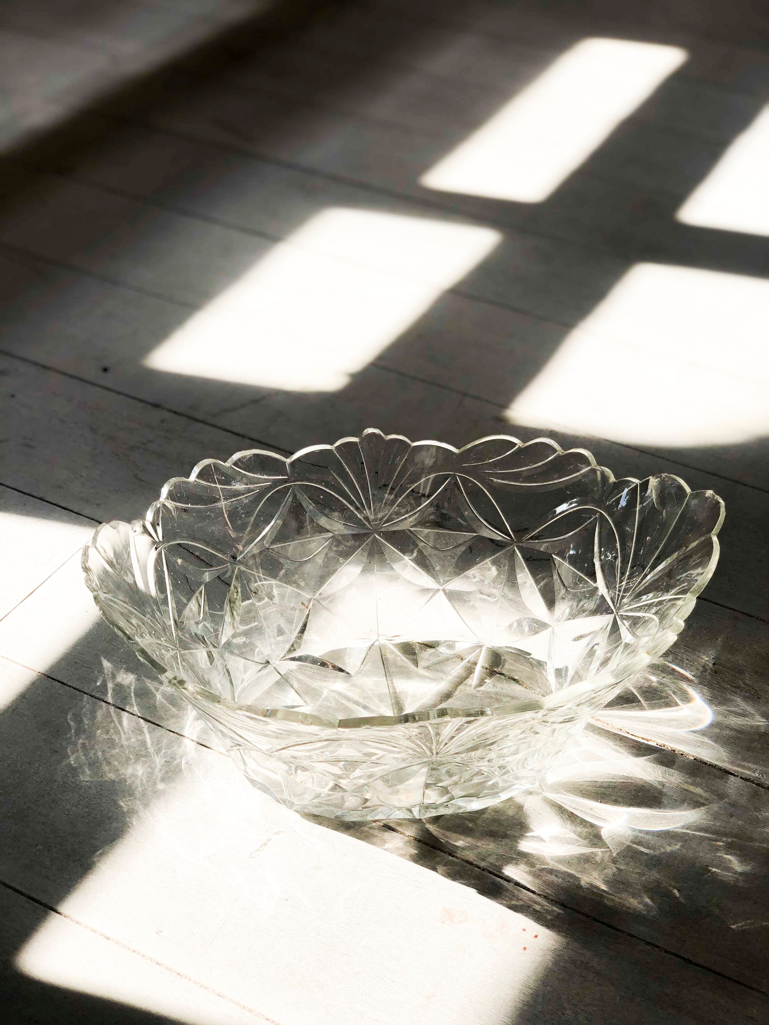 ガラス/フランス/ガラス器/花びら/可憐//ビンテージガラス/ガラス食器