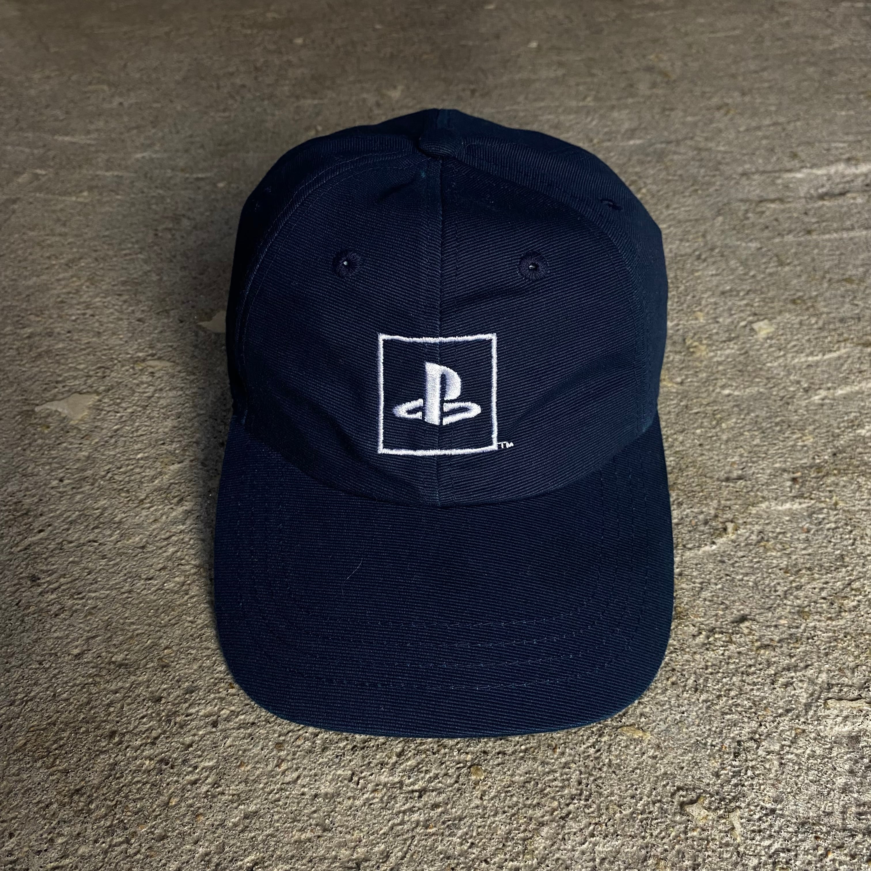 【00s】vintage PlayStation メタルプレートキャップ 00s】vintage PlayStation メタルプレートキャップ