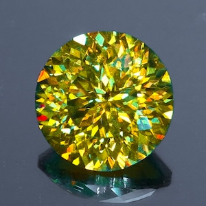 【SIGNATURE】 Bright Brilliant Cut®︎ “129 Facets” 光が弾ける、黄金の結晶 1.36ct 天然 スフェーン