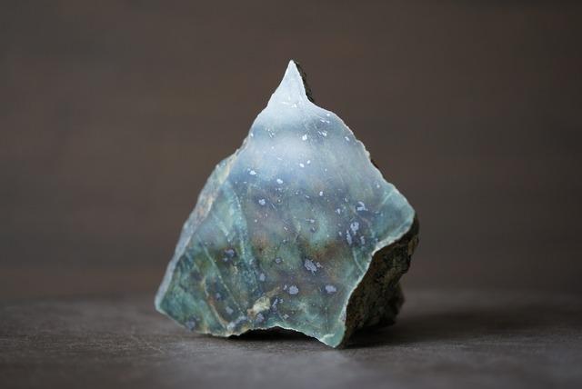 ブラジル バイーア州産サーペンティン（蛇紋石）Serpentin 1070