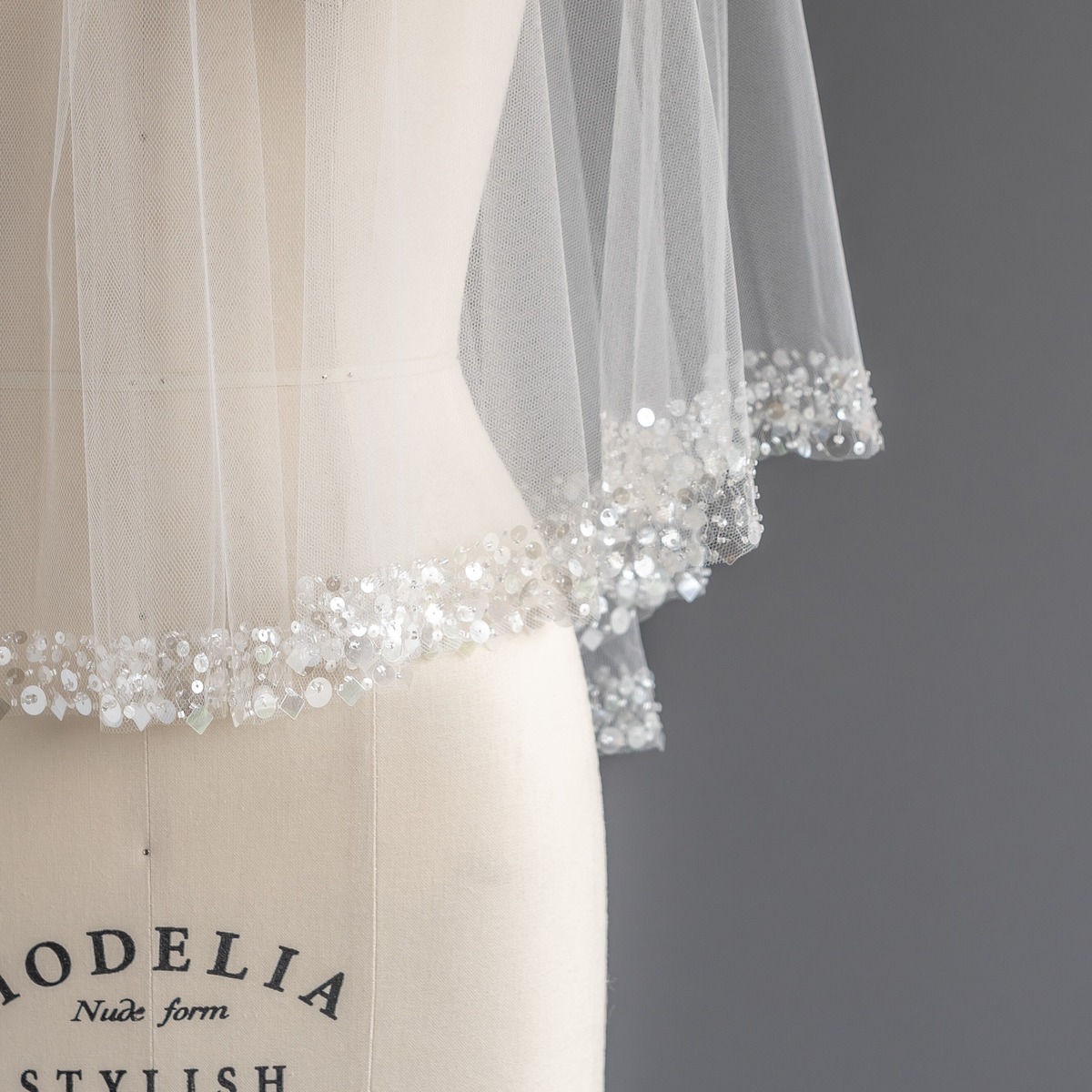 (Medium)キラキラビーズ刺繍ベール Wedding veil beads shiny design BV22 M OW AiLE