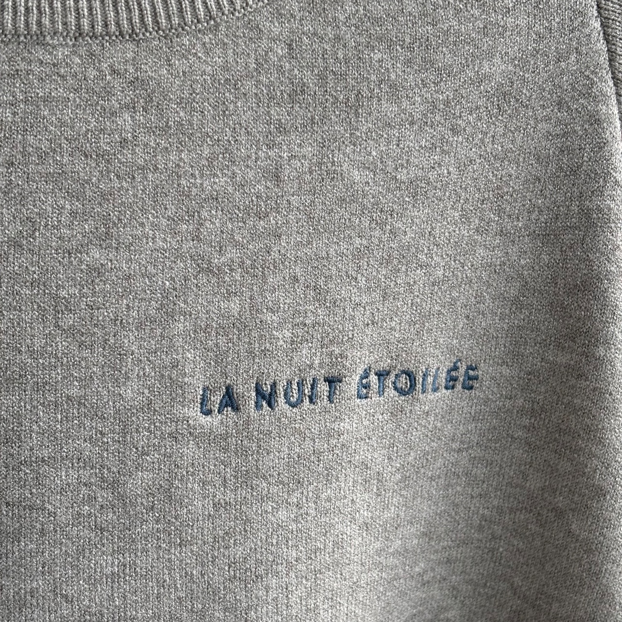 刺繍ロゴスウェットライクKnit/グレー