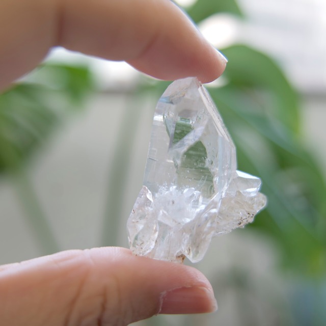 【 現実創造・具現化を加速させる 】ガネッシュヒマール 天然石水晶 ヒマラヤ産 M7_5