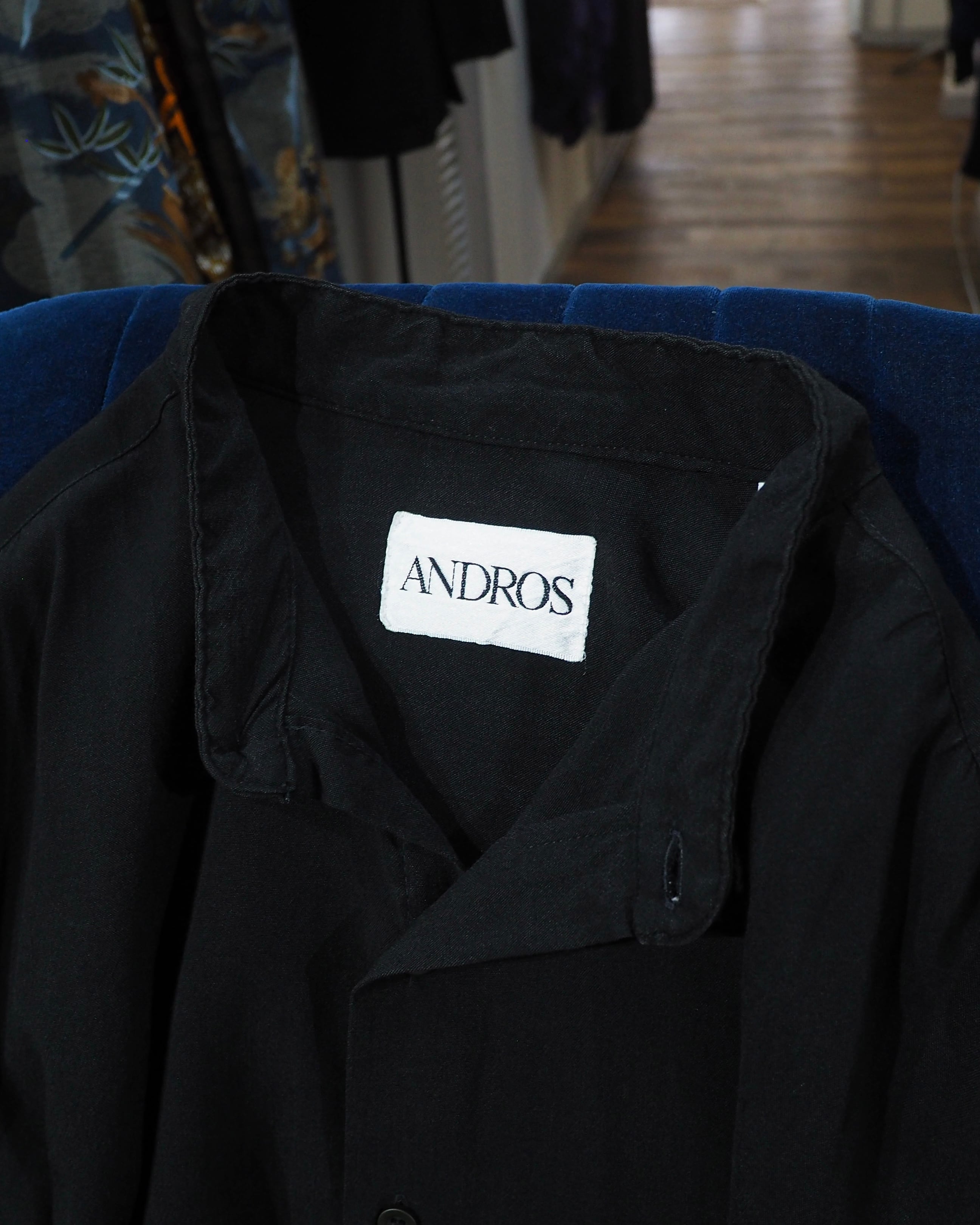 1980s " ANDROS - Special " Black Gather vintage Drape loose No collar Shirt (Made in Canada)