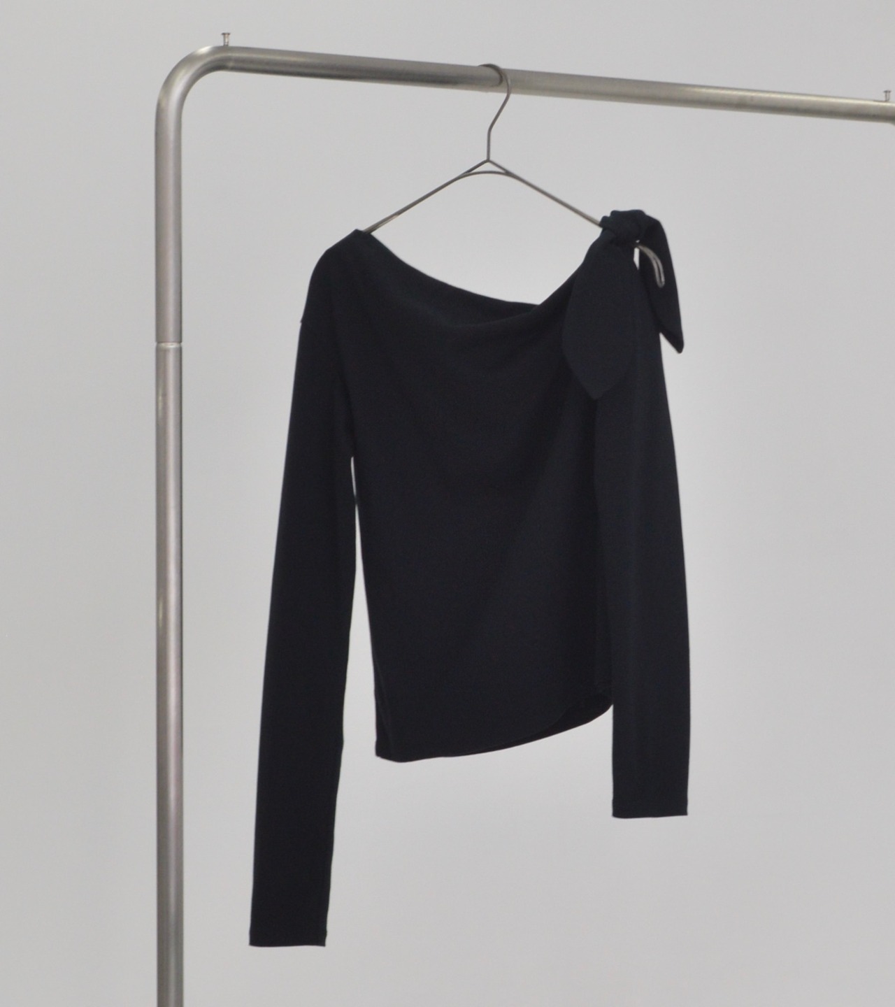 Off shoulder ribbon top・C/#black