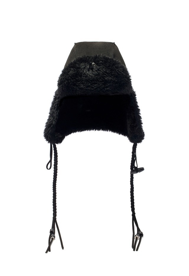 [OPEN YY] BRAIDED SHEARLING TRAPPER, BLACK 正規品 韓国ブランド 韓国通販 韓国代行 韓国ファッション オープン ワイワイ 日本 店舗