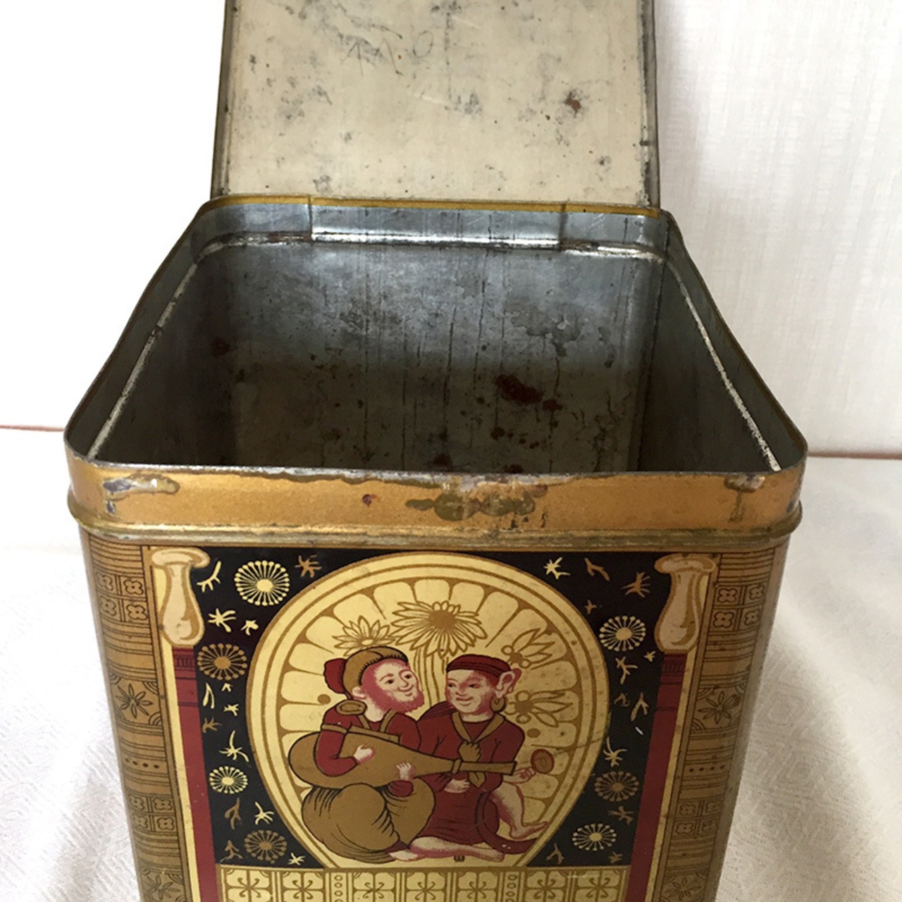 TIN缶 　お茶缶　Lipton  オリエンタルな図柄　大型希少 12OTas22