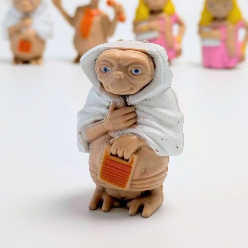 ☆ VINTAGE 1982☆【 E.T. ( イーティー ) 】【A】  PVCフィギュア / シーツ〚アメリカン雑貨 アメトイ〛