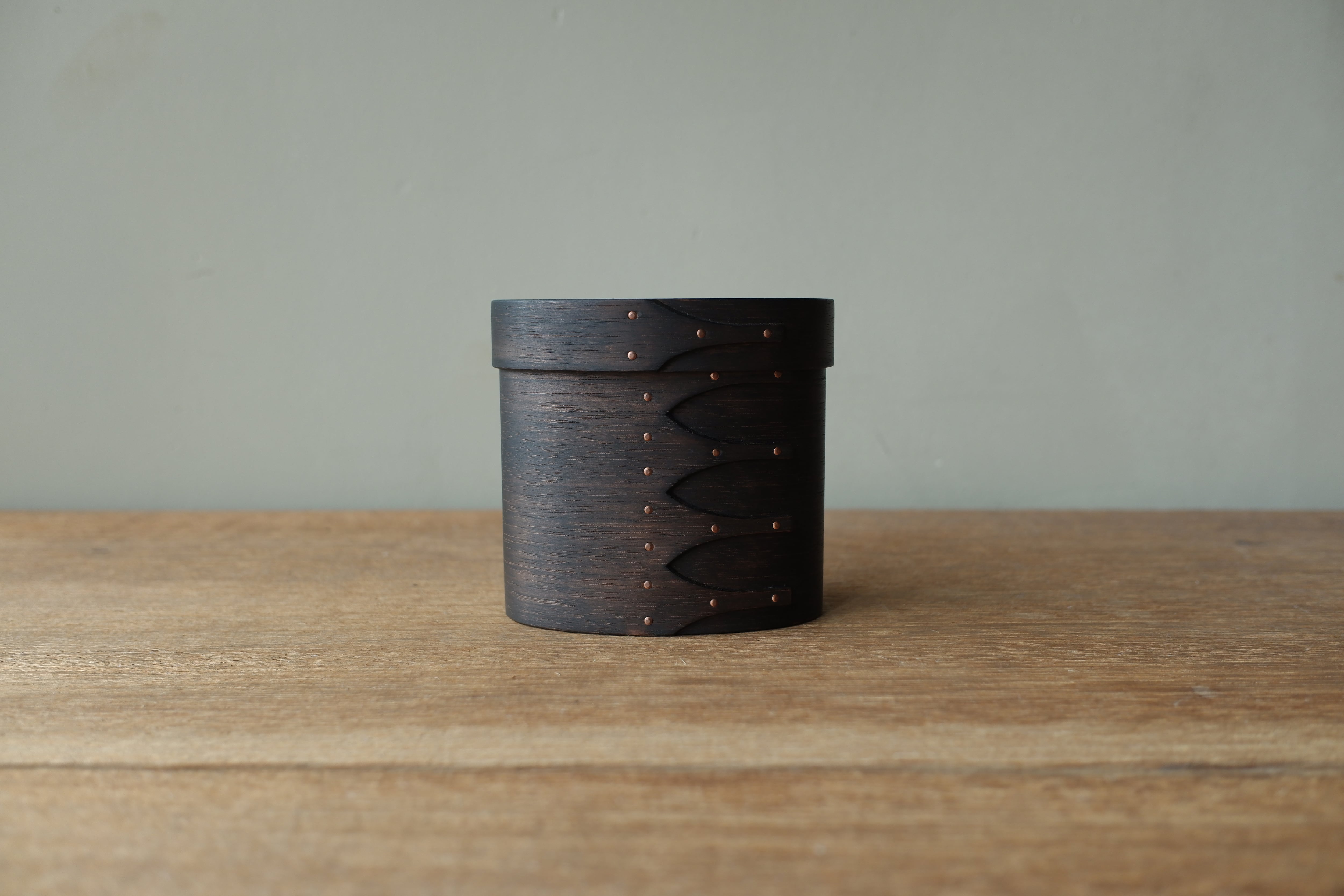 小林克久 オーバル茶筒【 ブラックウォールナット・お歯黒染め 】