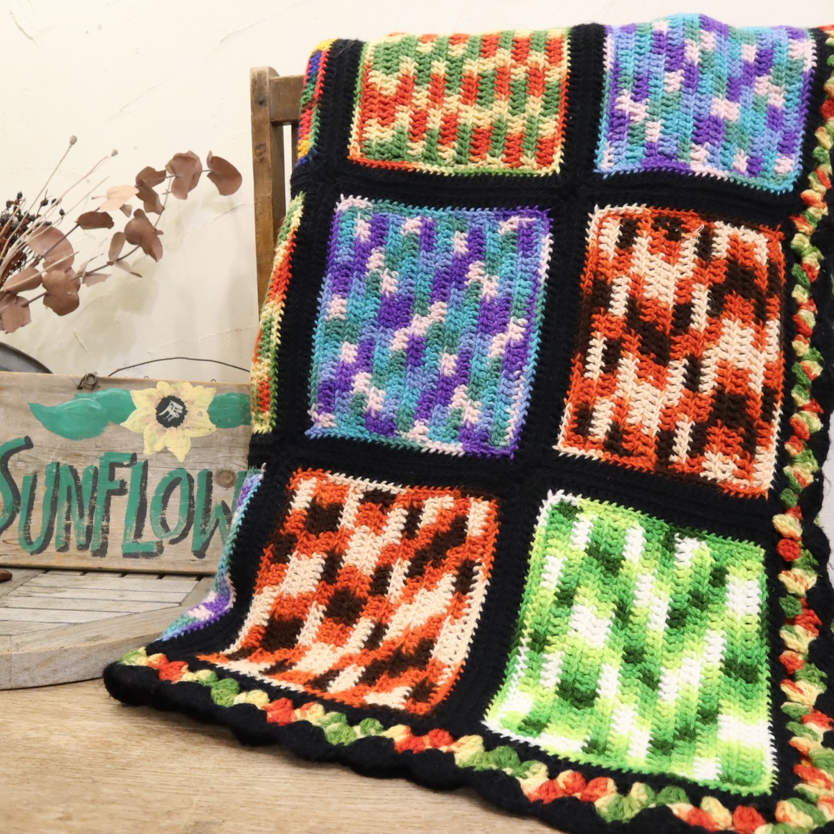 black×colorful square pattern crochet knit rug [l-1649] | Fizzvintage