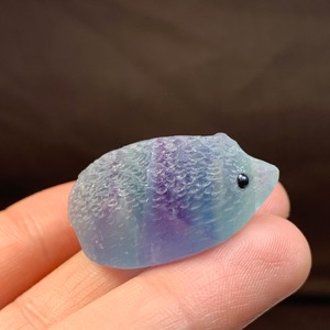 130.ブルー系フローライト ハリネズミさん