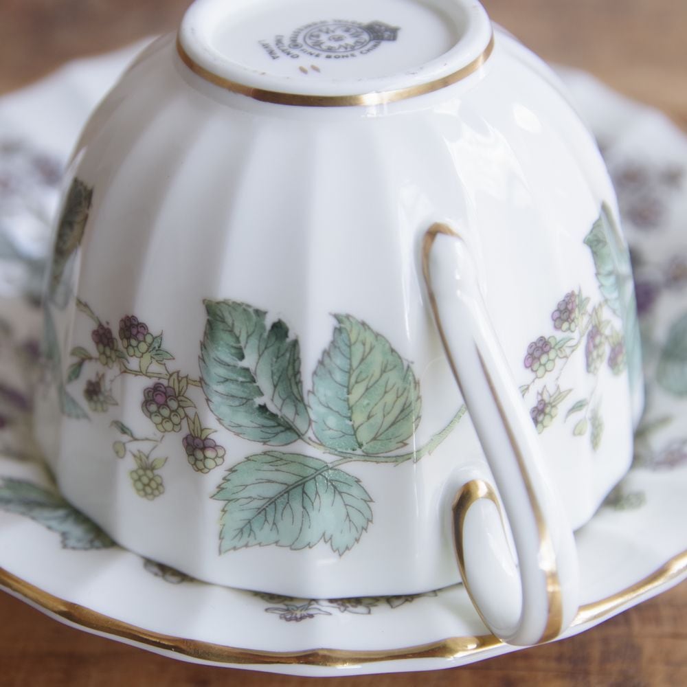 ロイヤルウースター ラビニアソースポット＆ソーサー