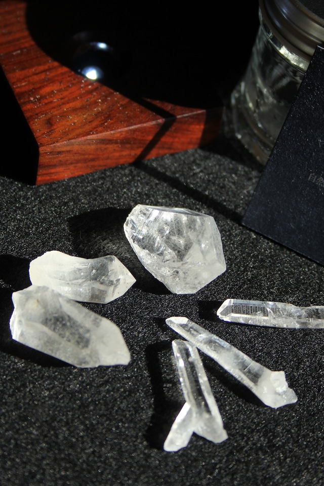 【156】2種の宮崎クリスタル アクアリウム　ローズウッドLEDベース