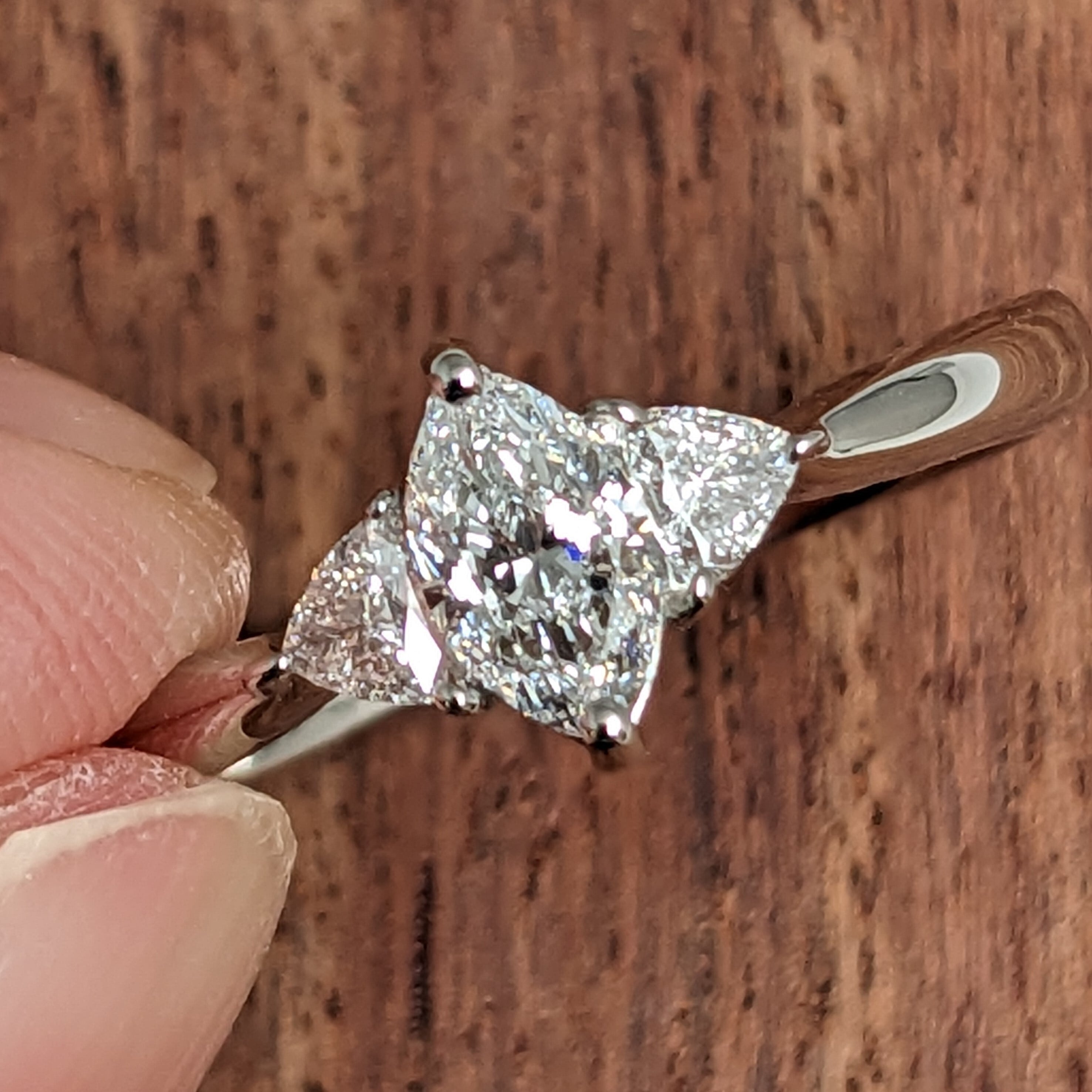 素敵！！絶品 輝き天然ダイヤモンド0.30ct Pt900指輪#13号★美品！