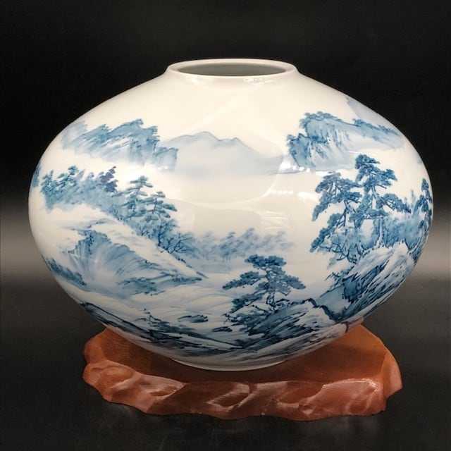 有田焼 藤井勝雲窯 染付山水図花瓶 金武自然絵付 | 有田焼ショップ 