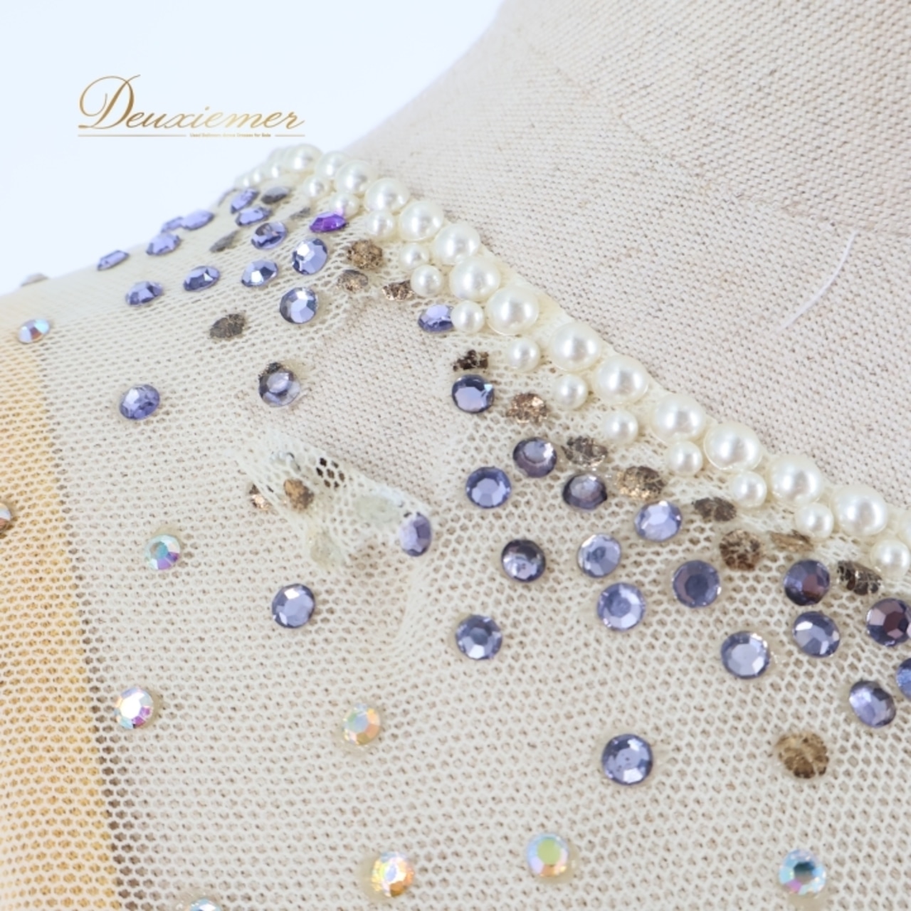 社交ダンス 衣装 スタンダードドレス ドレス ワンピース スタンダード 白 紫 フロート レース デモ 競技 ダンス パーティ 発表会 綺麗 ホワイト系 パープル系 スカート ふんわり ダンス用 おしゃれ 大人女性 競技用 発表会 美しい レディース 服装 コスチューム