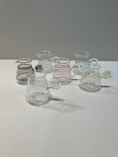 選べませんが安い 可愛いピッチャー(三角)メーカーだから安い 人気商品 在庫調整