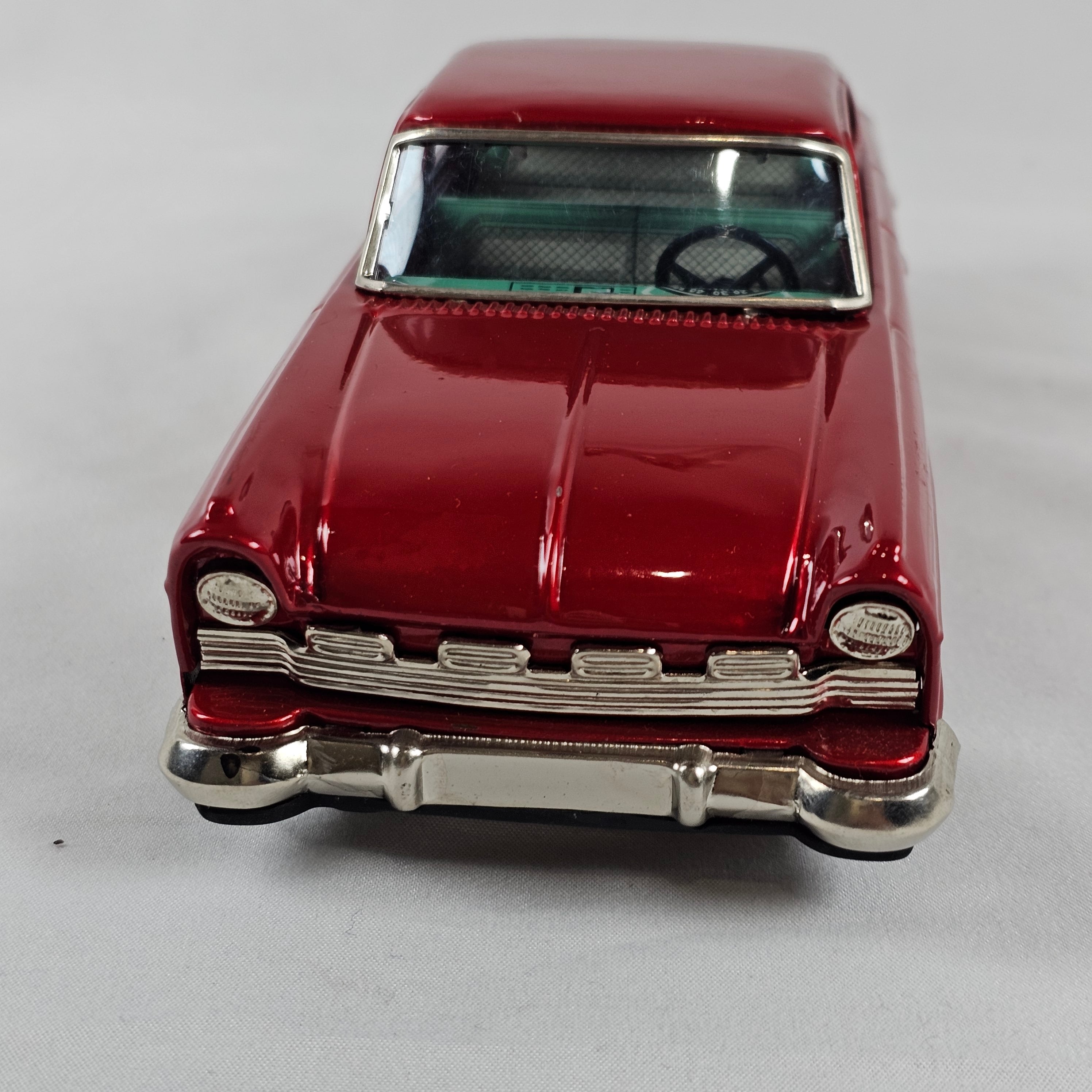 【極希少】萬代屋 BC赤函 フォード ターナス 17M 1950s ブリキ 箱 極希少】萬代屋 BC赤函 フォード ターナス 17M 1950s ブリキ 箱 | Over