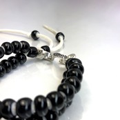 LEATHER BRACELET WHITE HEART BEADS [BLACK] / レザーブレスレット ホワイトハート・ブラック