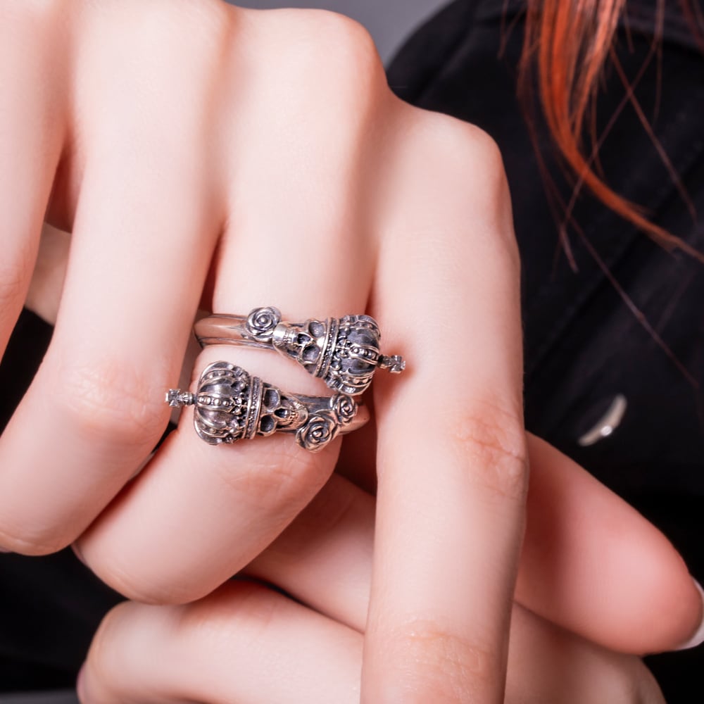 ツインスカルクラウンリング 指輪 AKR0079 Twin Skull Crown Ring