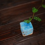 小さな青色小窓サイコロ花瓶 no.3