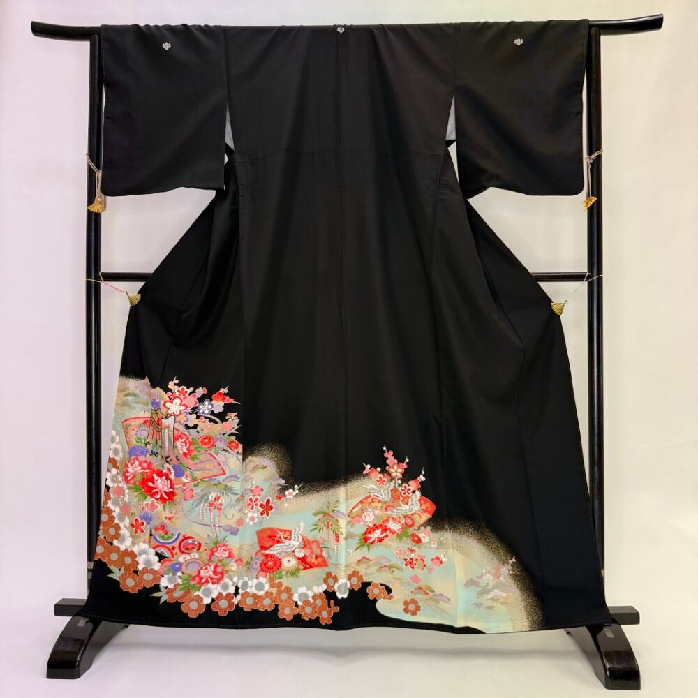 黒留袖 リサイクル着物 安い 裄65.5cm M size リメイク 中古 礼装 ポリエステル リユース 6209