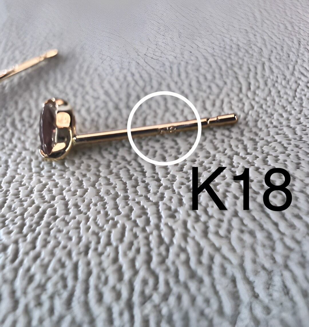 K18 天然カラーチェンジガーネット ラウンド　ピアス 18金 YG K18天然カラーチェンジガーネット ピアス | PAY ID