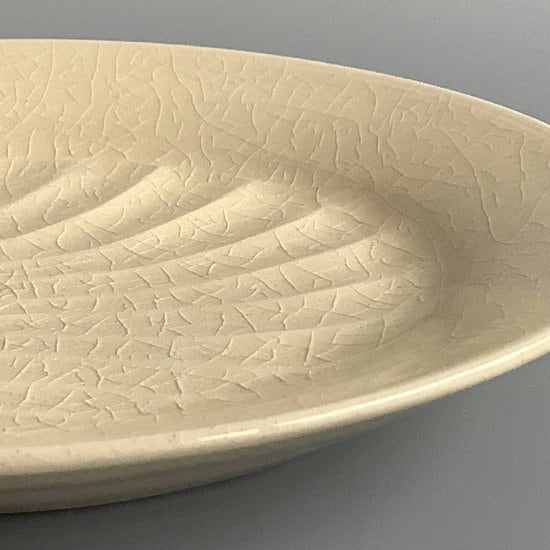 波紋丸皿 - 大 Wave-patterned round plate - large | arakitoyo