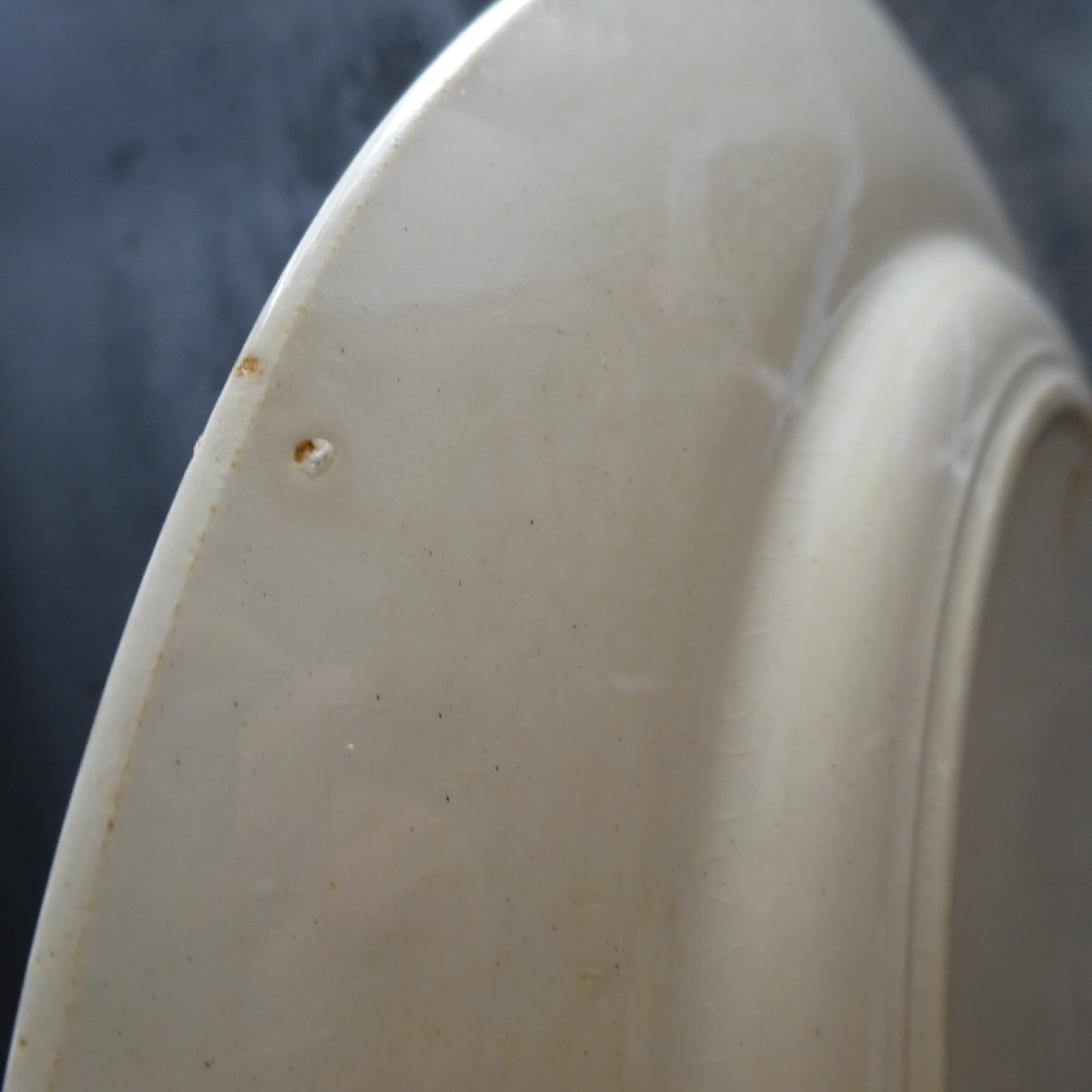 【 Épuisé 】KG Lunéville  modèle《Rocaille》Assiette plate (C)