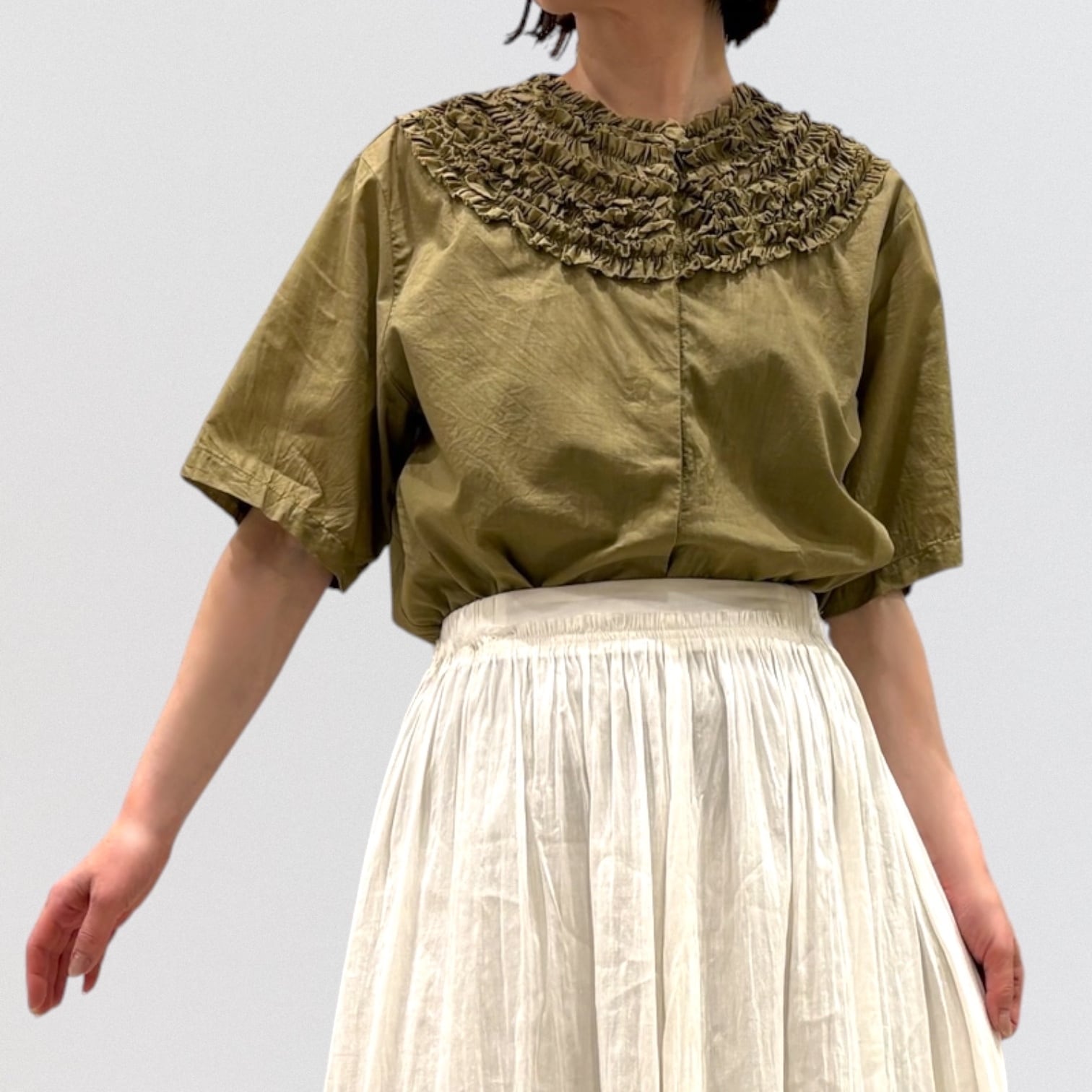 mizuiro ind frill design crew neck shirt | CoCo Cuore