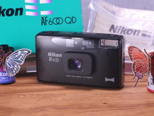 Nikon AF 600 QD