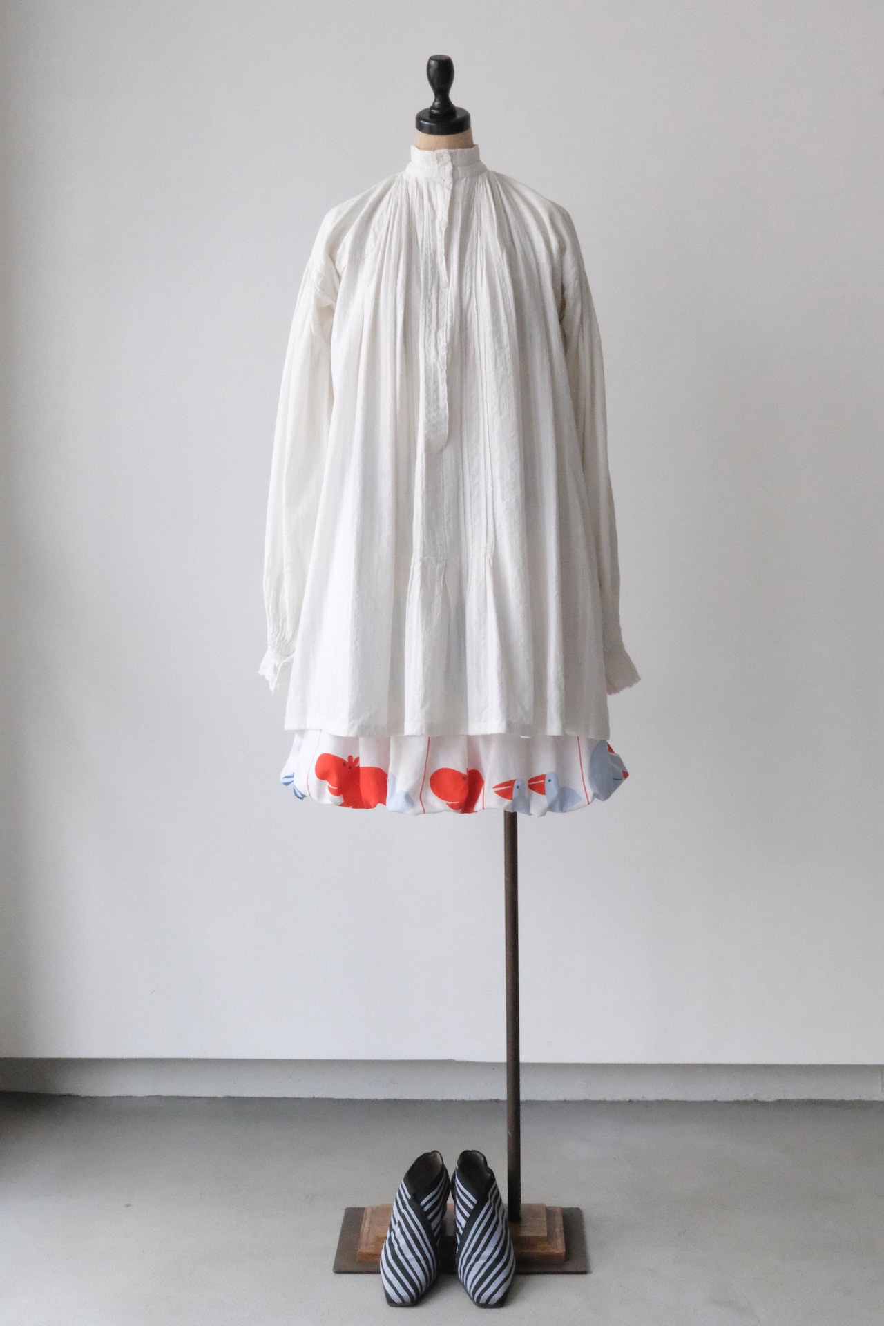 Romanian balloon sleeve rural blouse