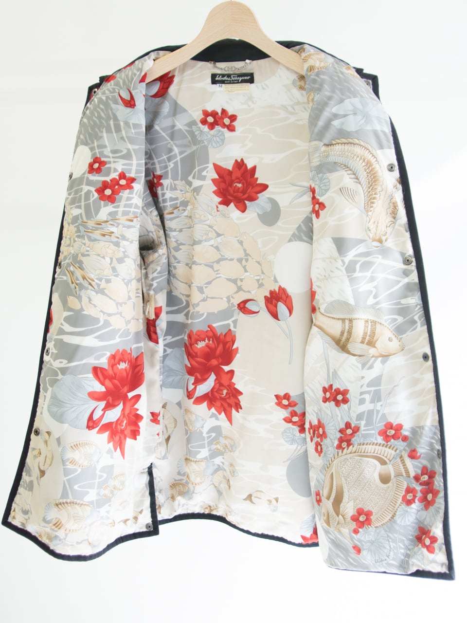 【Salvatore Ferragamo】Made in Italy 100%Polyester Quilting Jacket(サルヴァトーレ フェラガモ イタリア製 中綿入りポリエステルキルティングジャケット)